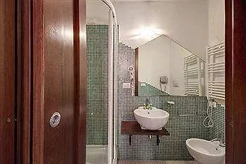 Konukevi Nova Domizia Otel Roma