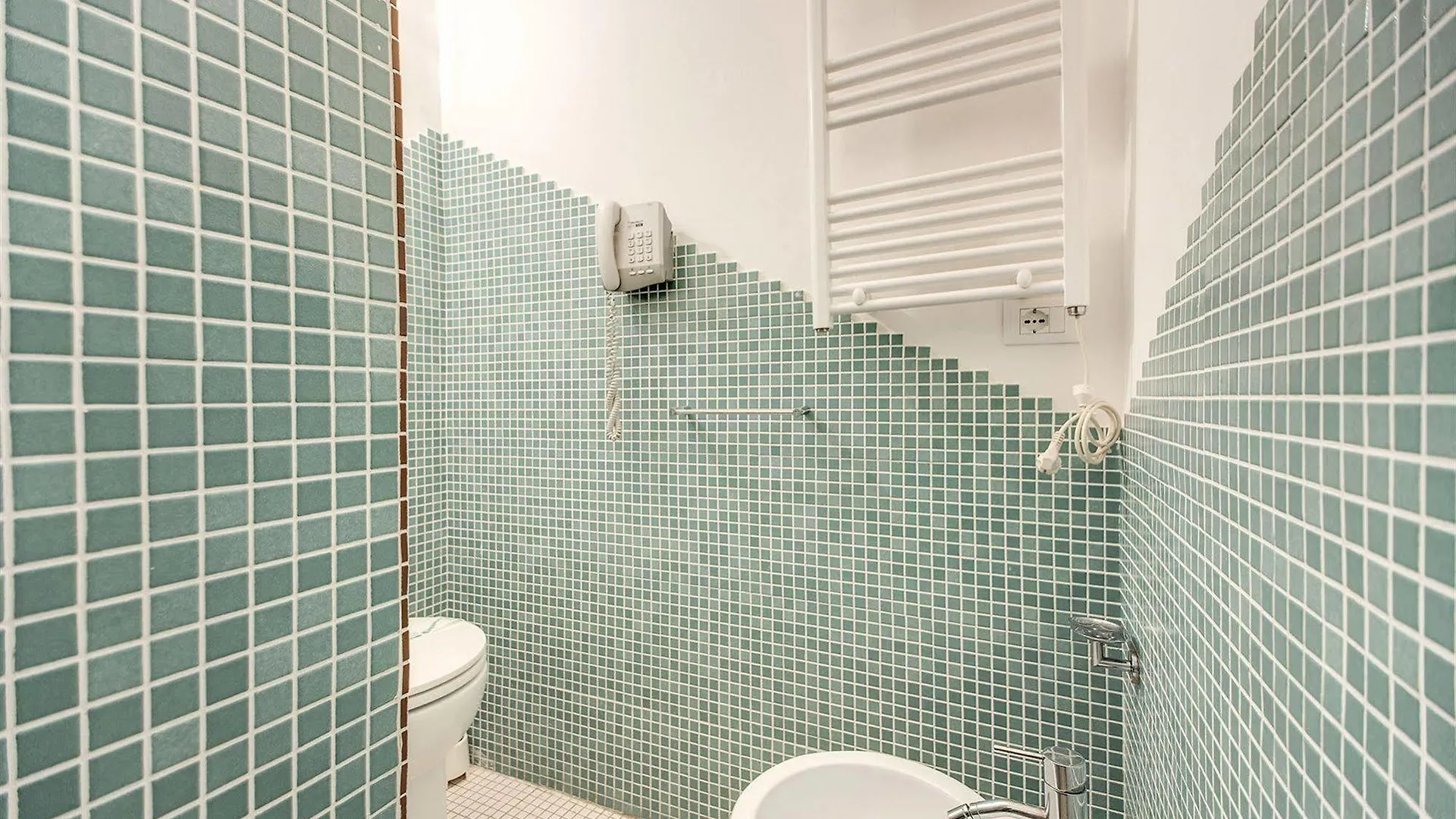Nova Domizia Hotel Rome 2*,