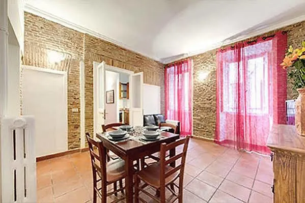 ** Konukevi Nova Domizia Otel Roma İtalya